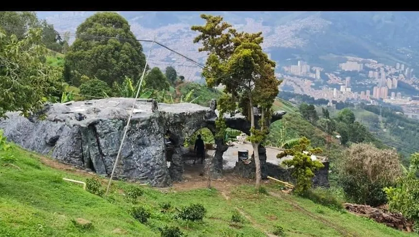 Glamping Spa & Coffee Tour Medellin