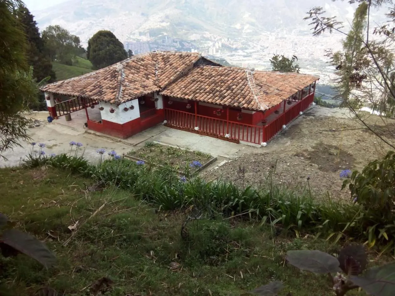 Glamping Spa & Coffee Tour Medellin Luxury tent